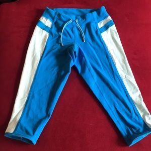 Lululemon capris